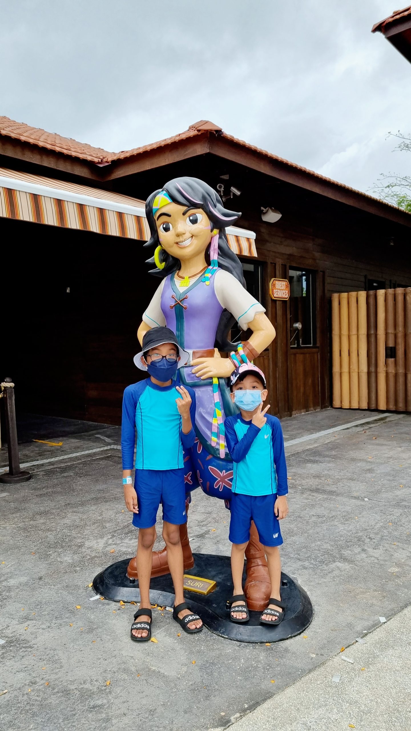 Mandi-manda di Adventure Waterpark Desaru Coast - herneenazir.com