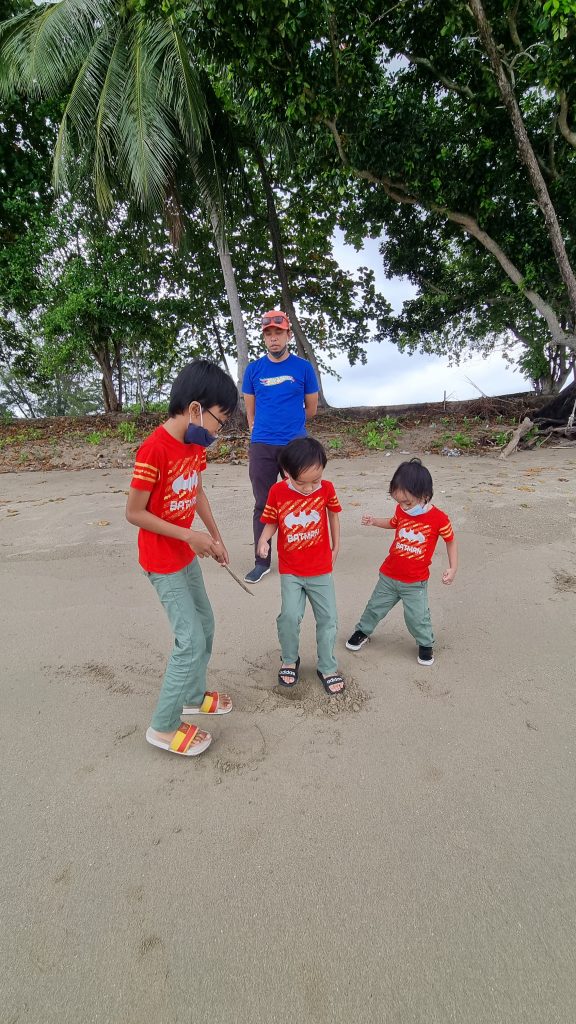 Bersantai di Pantai Arked D'Punggai Pengerang