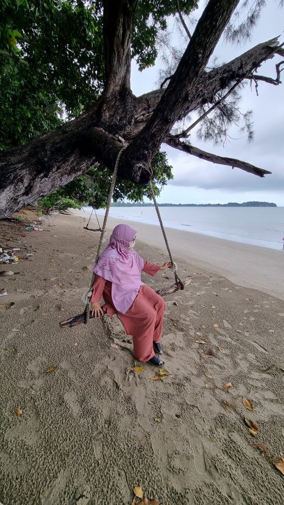 Bersantai di Pantai Arked D'Punggai Pengerang