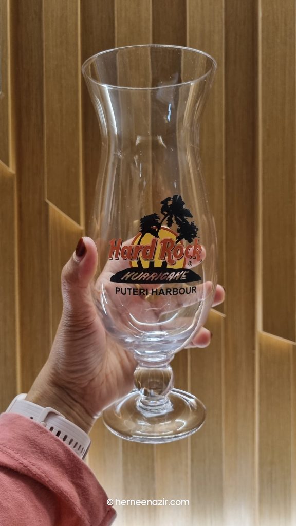 Giveaway HerneeNazir X Hard Rock Cafe (Instagram Only)