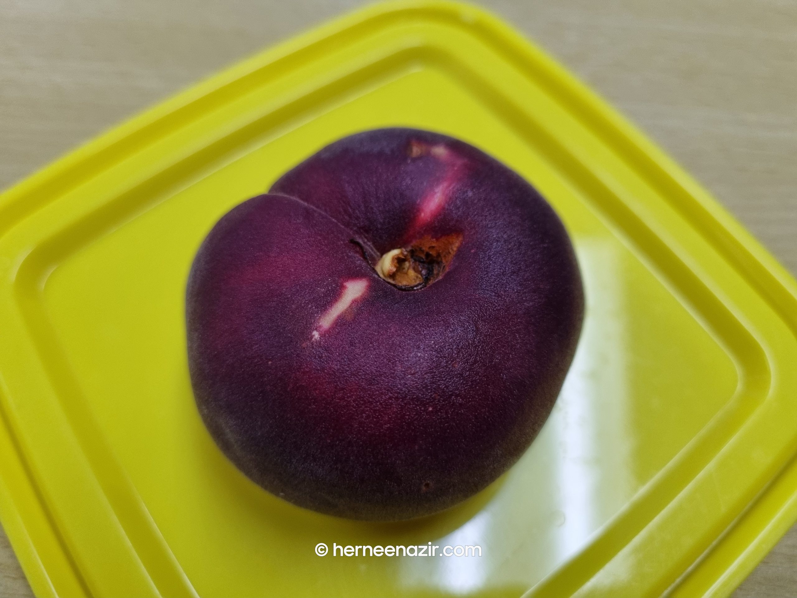 Viral Buah Donut Peach – Ketahui Khasiat & Kesan Sampingannya