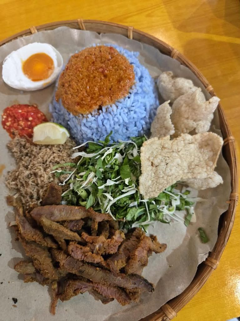 Wordless Wednesday – Nasi Kerabu Restoran Dapur Ibu