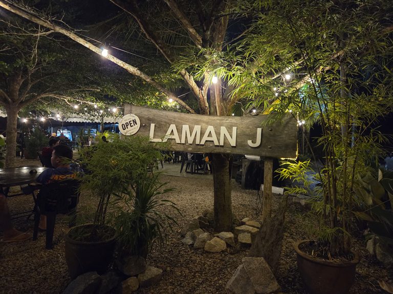 Dinner di Laman J Pagoh, Muar - Port Makan Malam Best & Sedap